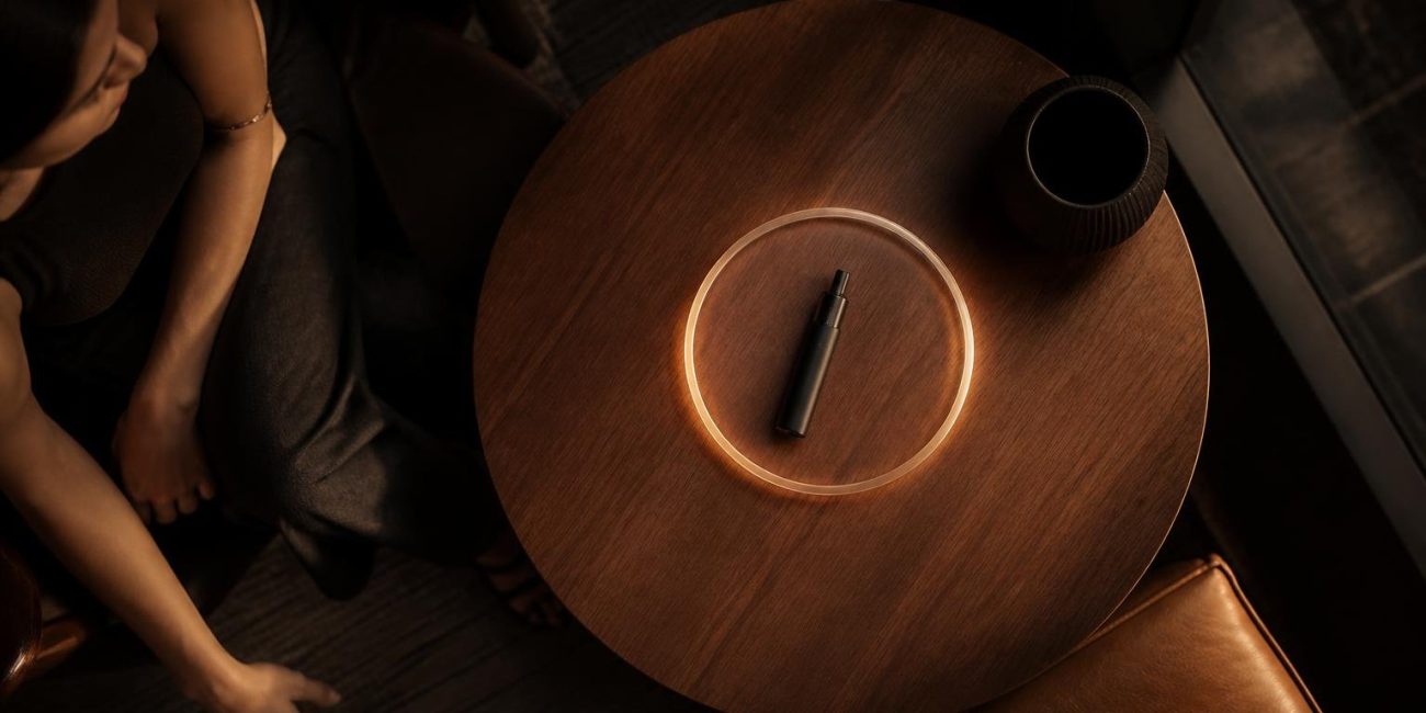Why 360° Surround Screens and Smart LEDs Turn Reusable Vape Pens into a Next-Level User Experience